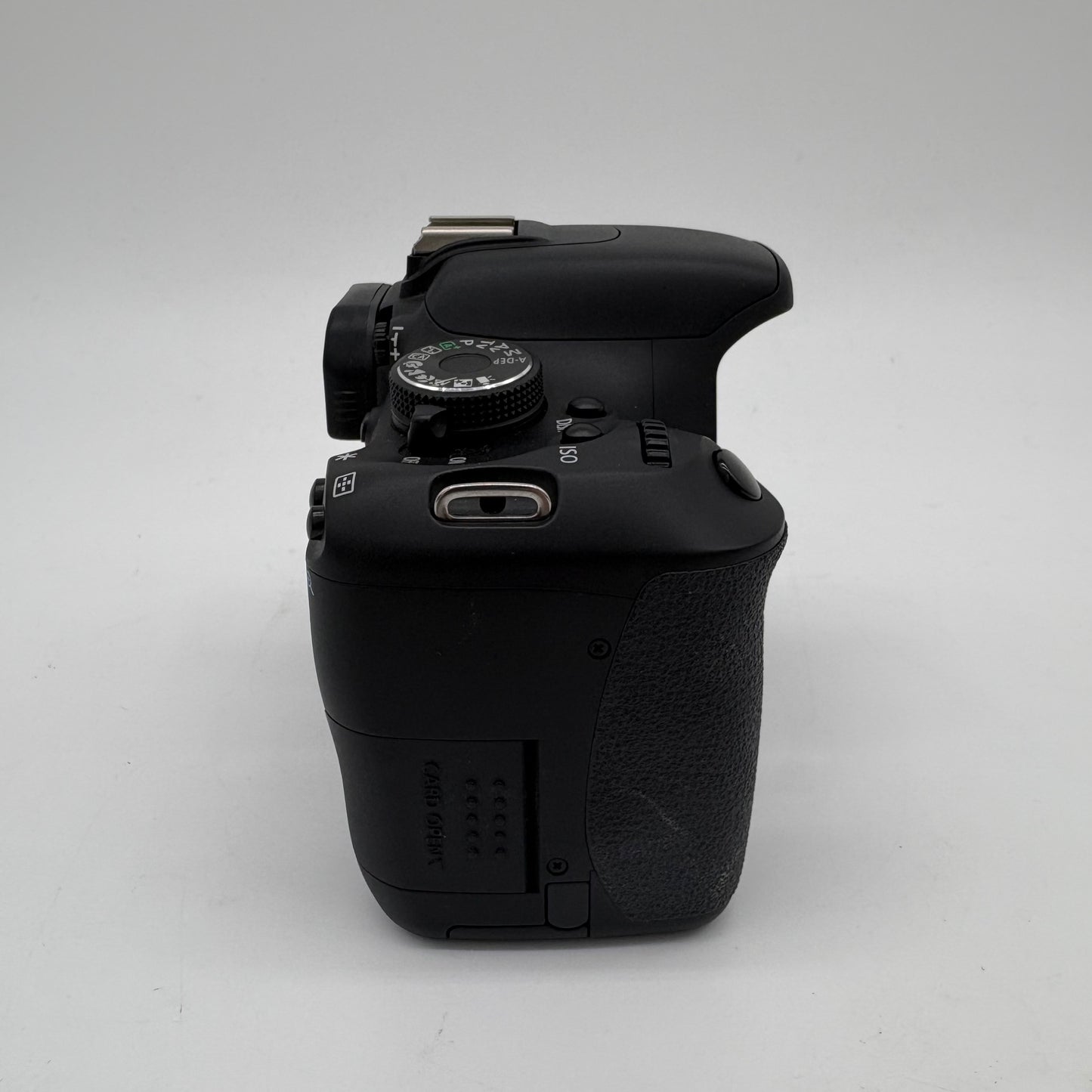 Canon EOS 600D 18.0MP Digital SLR DSLR Camera