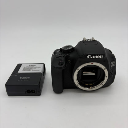 Canon EOS 600D 18.0MP Digital SLR DSLR Camera