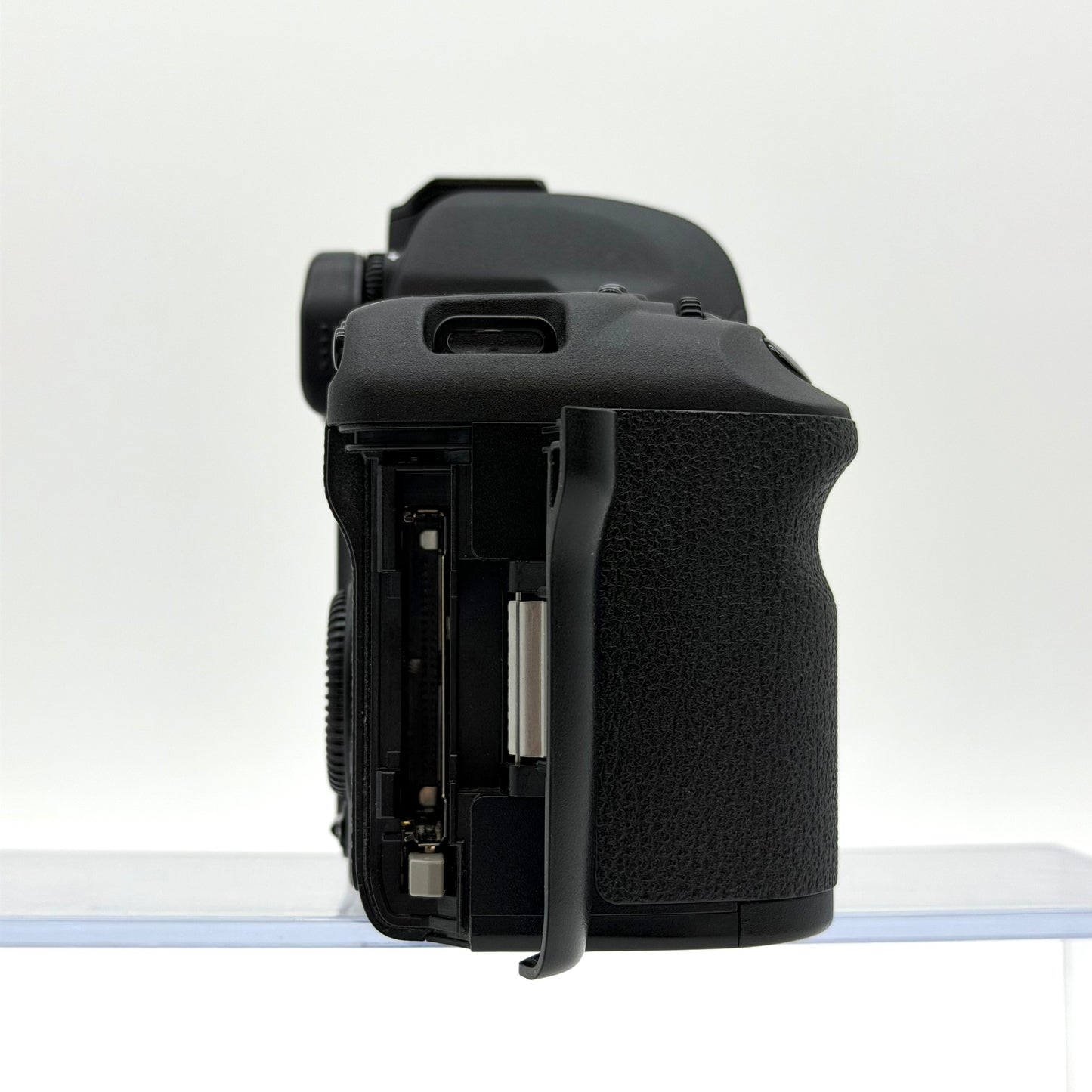 Canon EOS 5D Mark II 21.1MP Digital SLR DSLR Camera